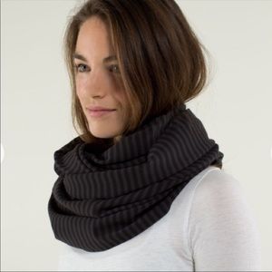 Lululemon Vinyasa Scarf